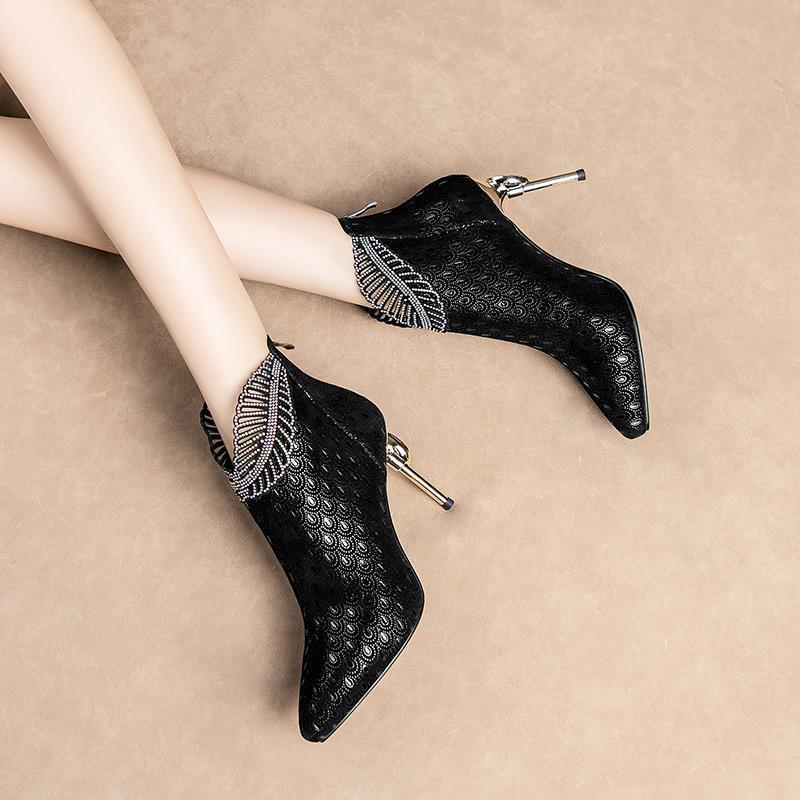 Botas de cuero con estampado de pavo real para mujer, tacones altos en relieve, Stilettos de punta estrecha elegantes, zapatos de fiesta de banquete, otoño